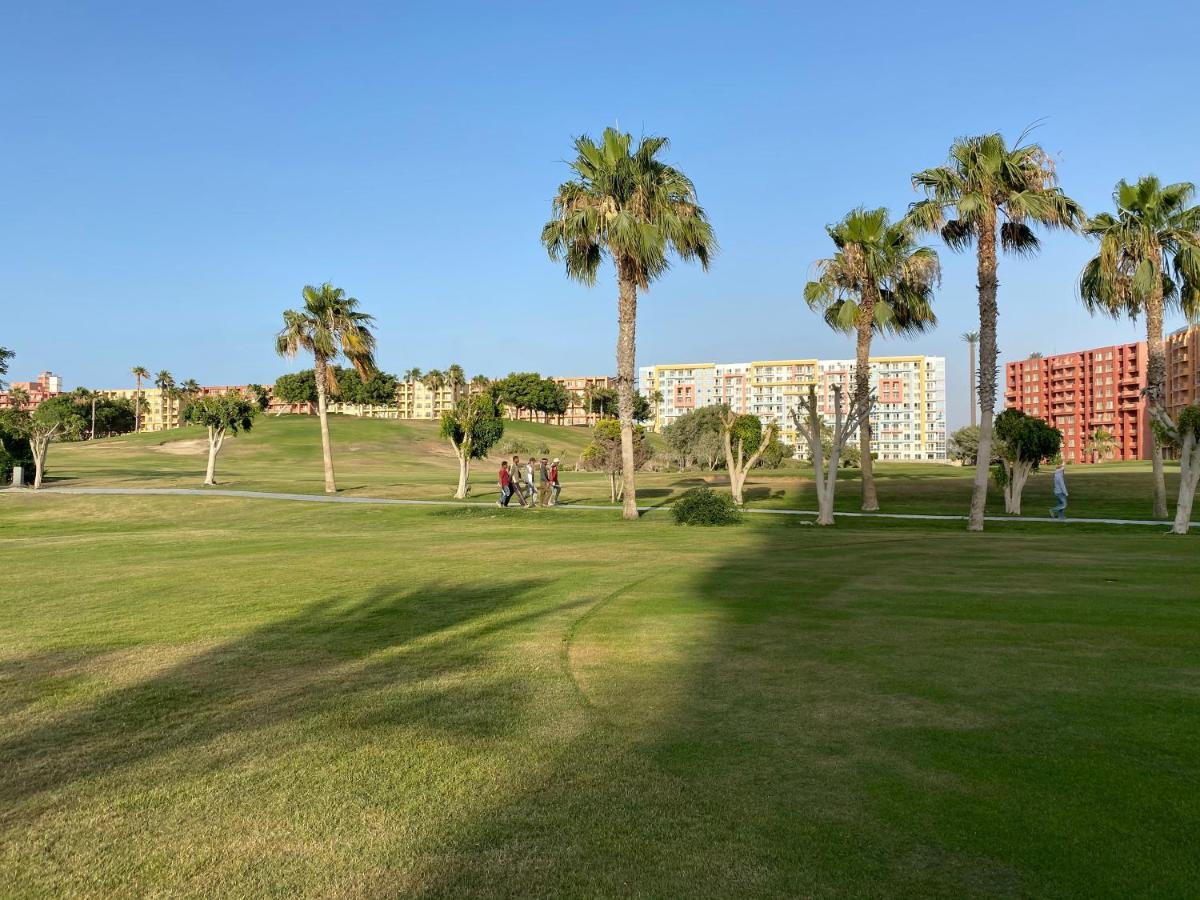 Porto Golf Marina Aqua Park & Beach Access By Best Of Bedz El Alamein Exteriör bild